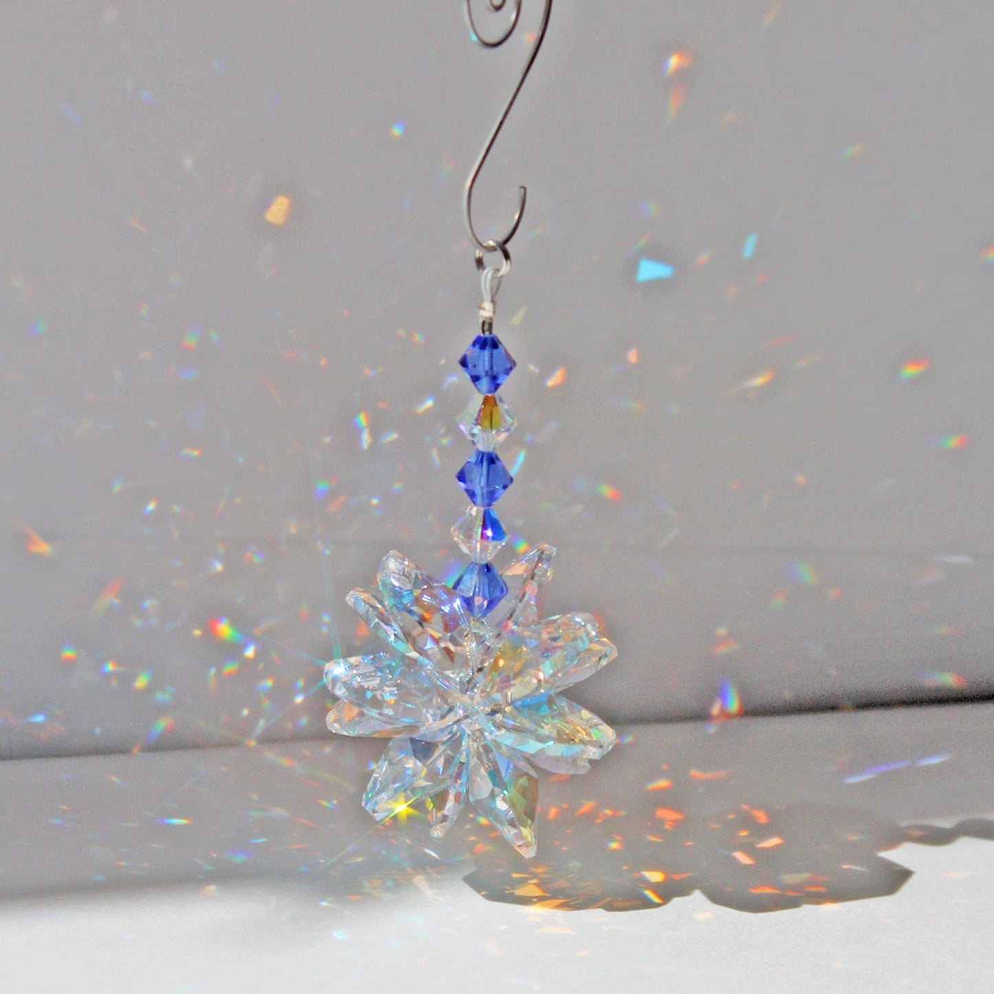 Crystal Pendulum Ornament & Rainbow Maker Swarovski Sunlight Catcher Hanging Window Suncatcher For Treasured Crystal Gifts Aurora Borealis