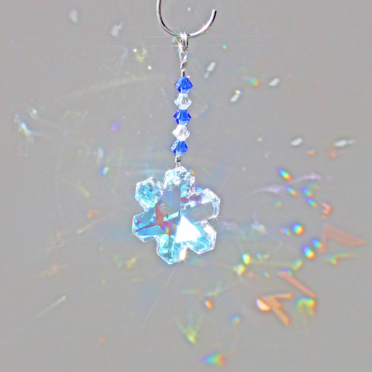 Snowflake Crystal Suncatcher Ornament & Pendulum, Rainbow Maker, Light Catcher, Hanging Crystals For Feng Shui Decor Winter Wonder